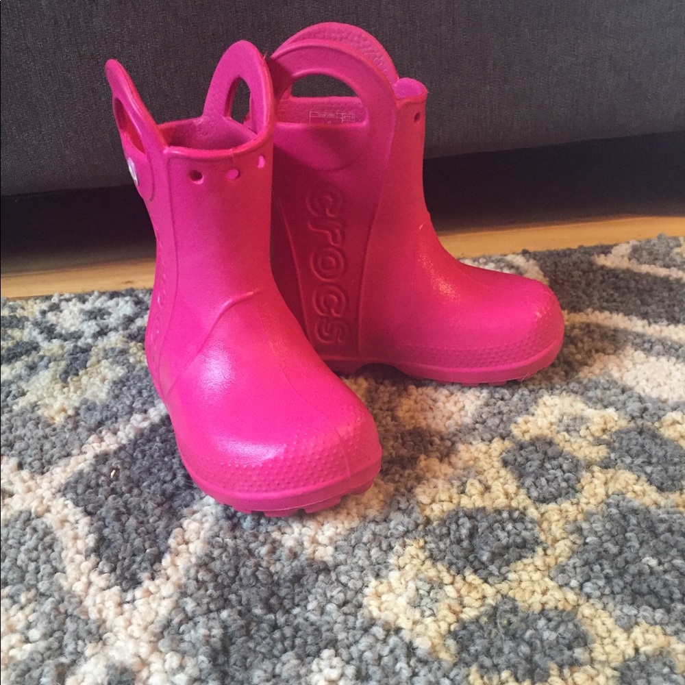 CROCS toddler size 7 girl rain boots